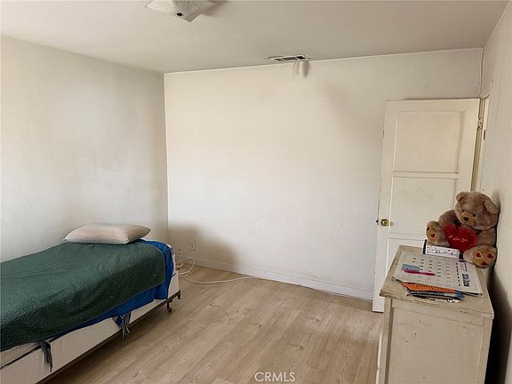 4th image of 18403 Eriel Ave