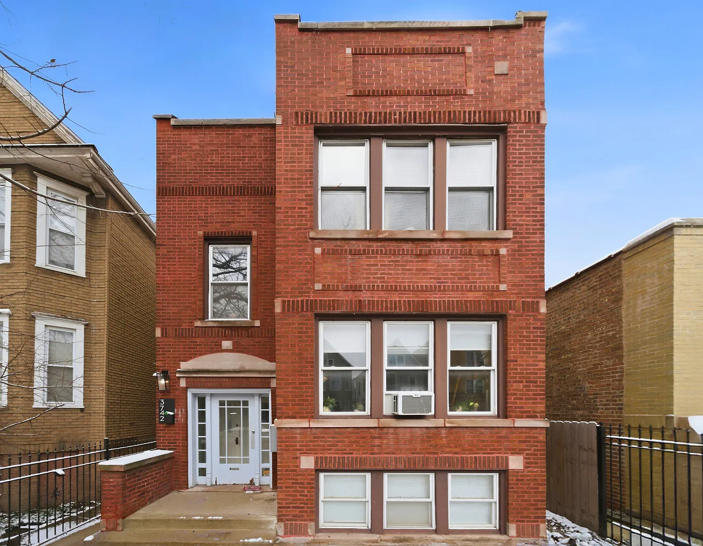 3742 W Diversey Ave photo 1