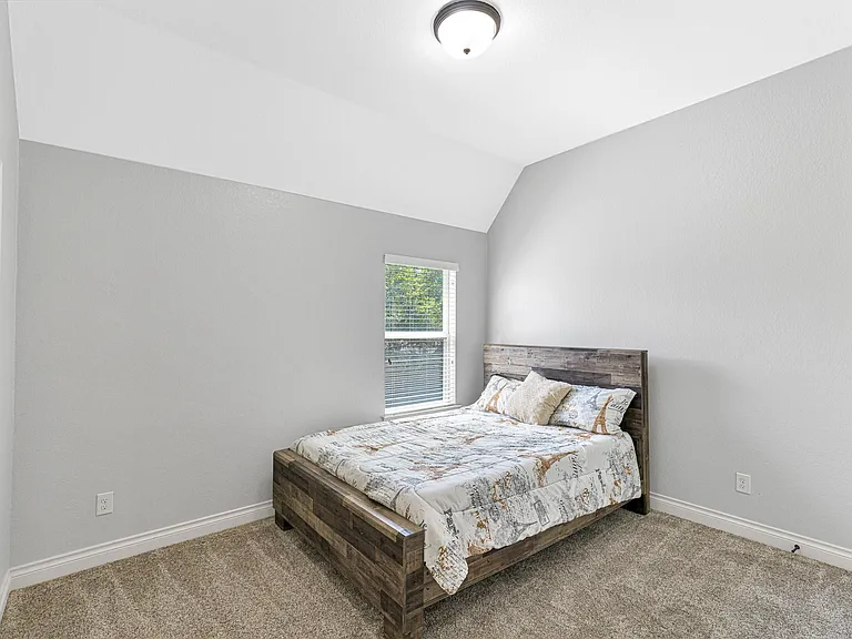 27703 Lodgemist Ct — Photo 39