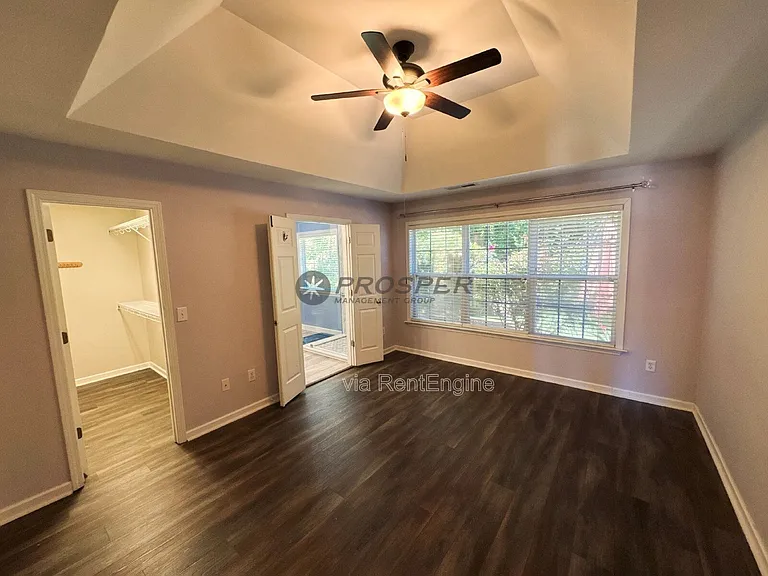 106 Wyndham Ct — Photo 8