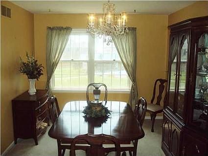 5th image of 7521 Taylor Cir