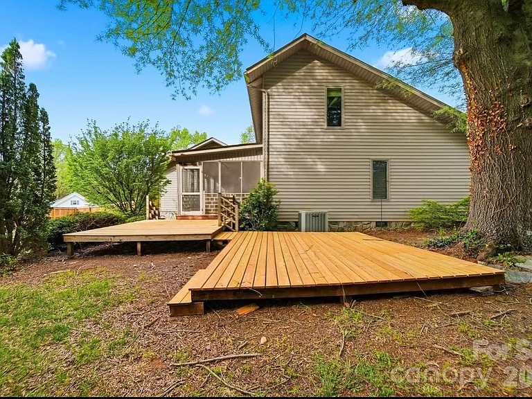 160 Reese Loop — Photo 18