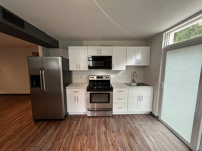 3703 Valley Ridge Dr — Photo 5