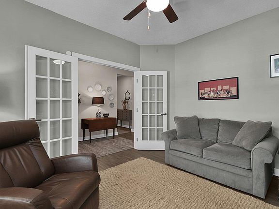 3rd image of 2026 Pine Hills Dr
