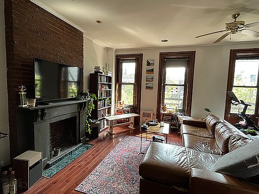 1st image of 419 E 84th St APT 3