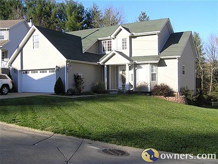 Well maintained, open floor plan