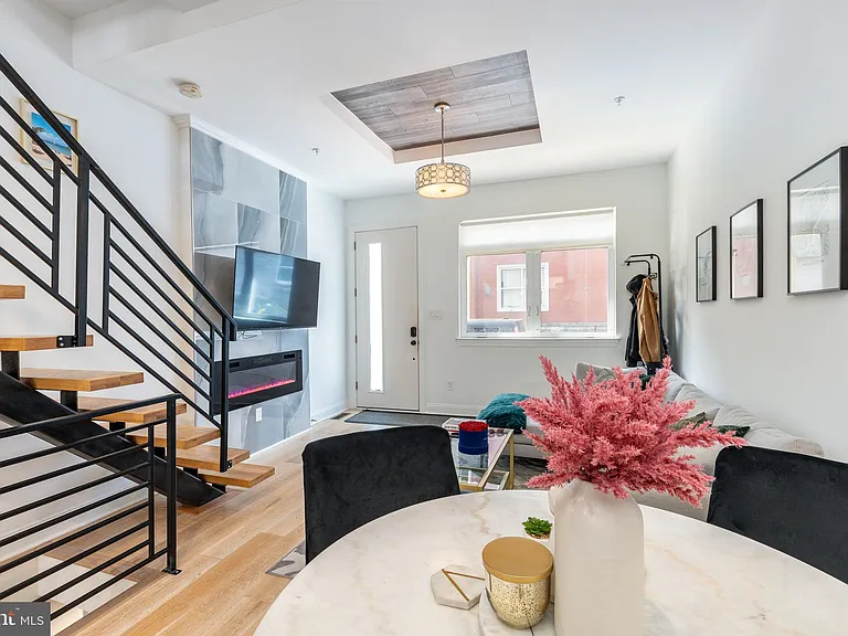 2147 Cross St — Photo 4