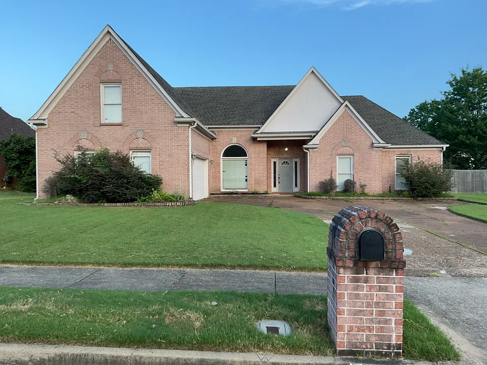 3887 Gila Dr