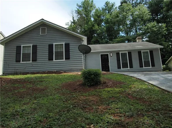 5139 Galbraith Cir, Stone Mountain, GA 30088