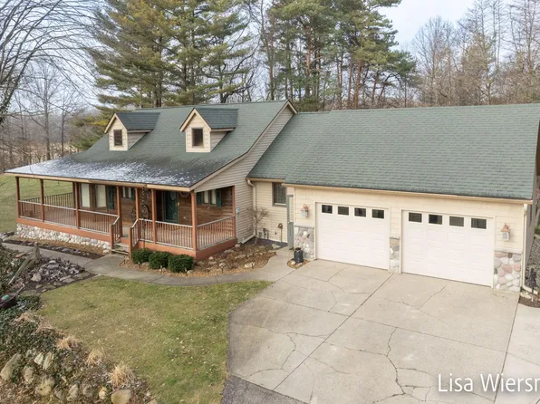 7003 60th Ave, Hudsonville, MI 49426