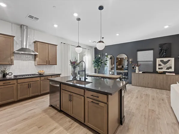 1563 Rock Kestral St, Las Vegas, NV 89138