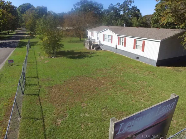 3 Branum Rd, Checotah, OK 74426