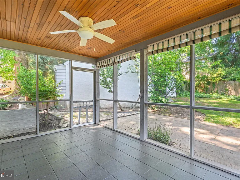 7014 Beechwood Dr — Photo 7