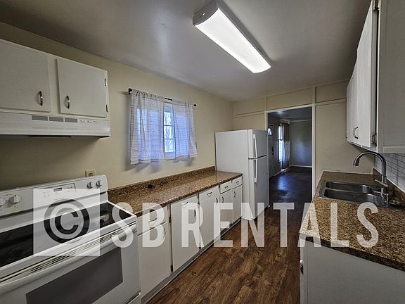 3rd image of 1331 Browne Ln