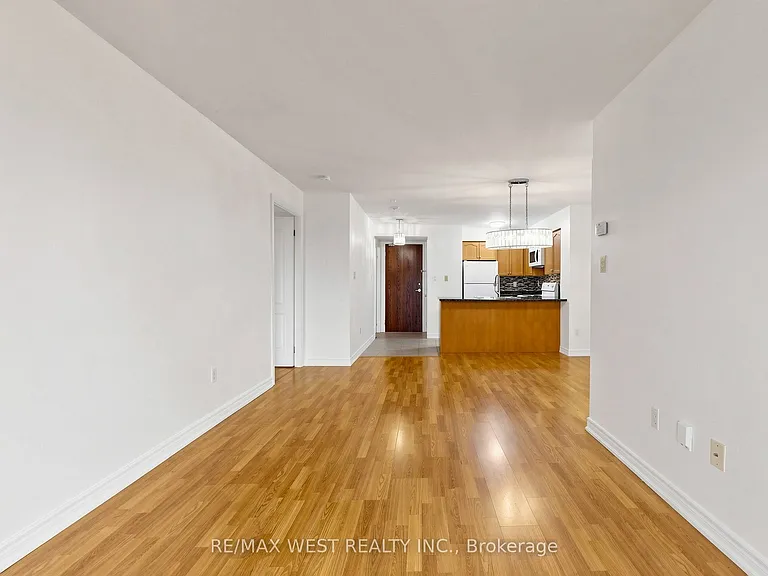 2772 Keele St #505 — Photo 6