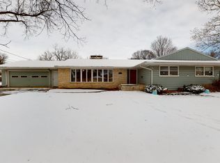 1601 Lochedem Dr, Storm Lake, IA 50588
