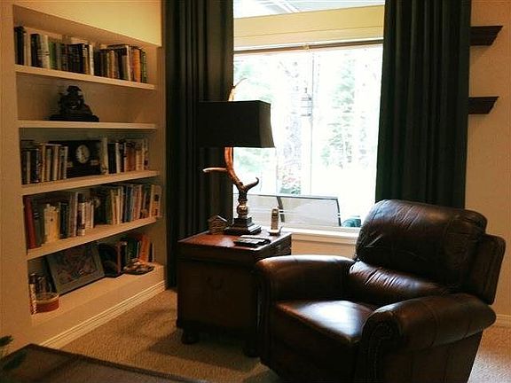 4th image of 613 Woodlands Dr