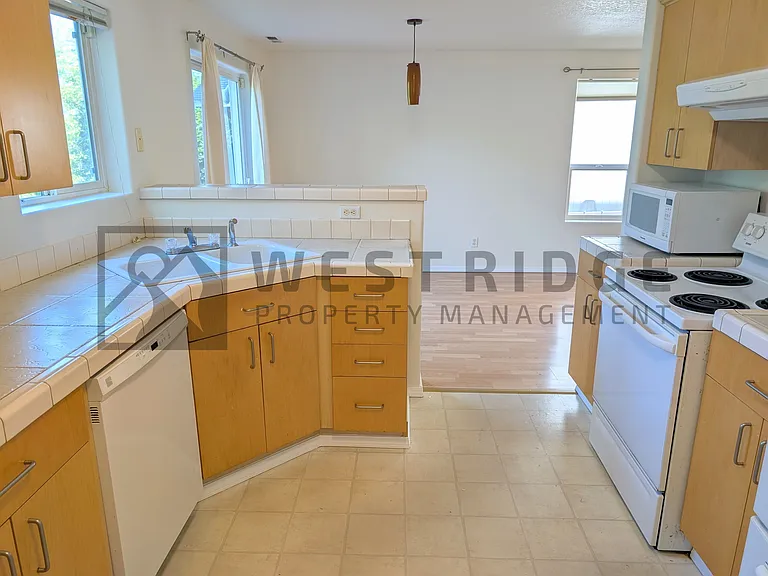 519 SW 207th Ave — Photo 9