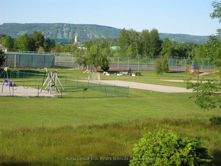 466 Oxbow Cres #6 — Photo 16