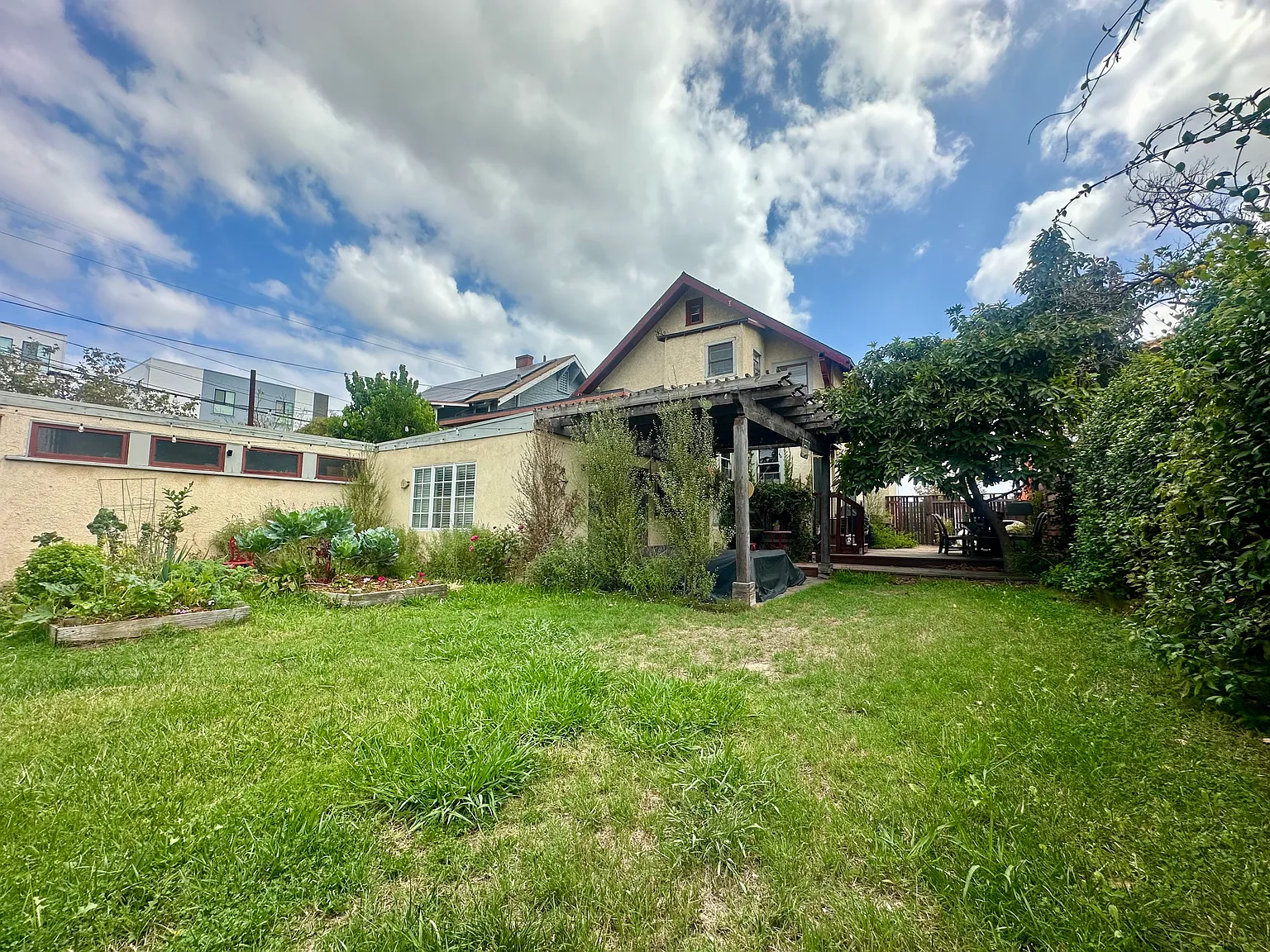 2705 Dalton Ave — Photo 3