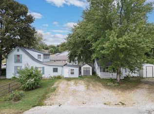 8375 Wyandotte St, De Soto, KS 66018