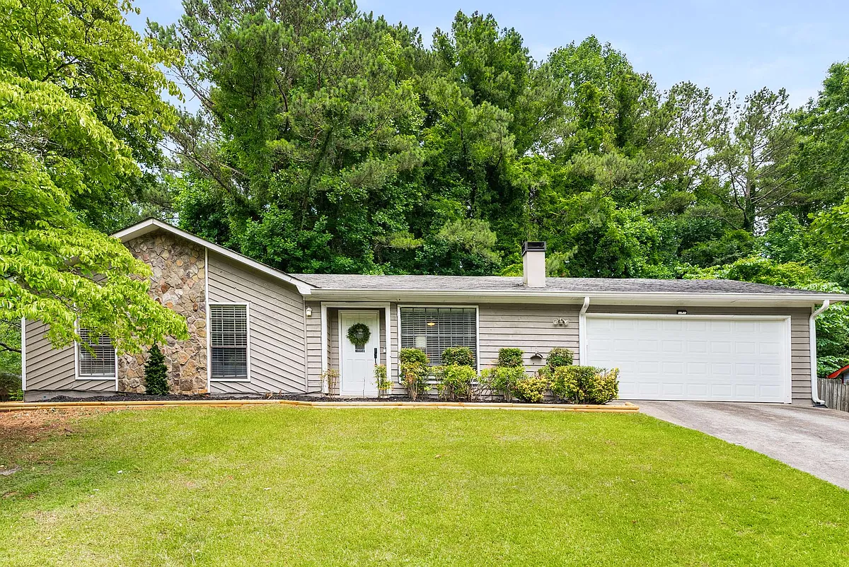 Building Photo - Jamerson Forest Pkwy