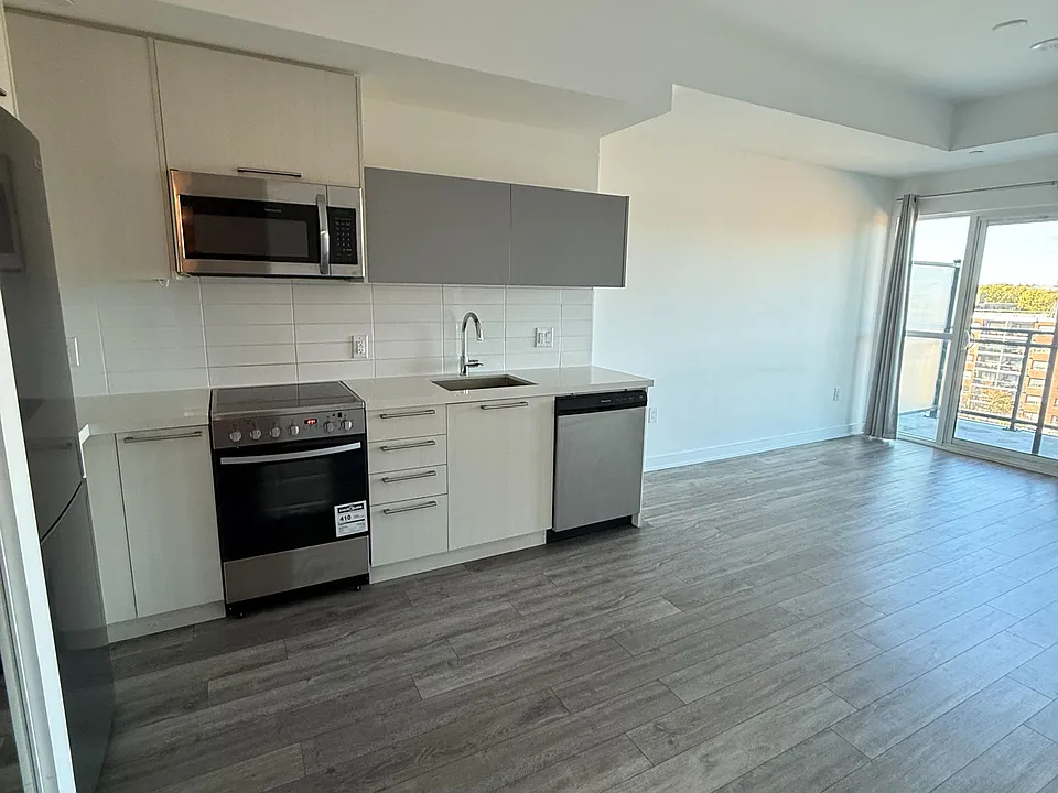 25 Neighbourhood Ln #909