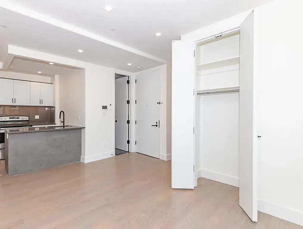 2909 Albemarle Road — Photo 4