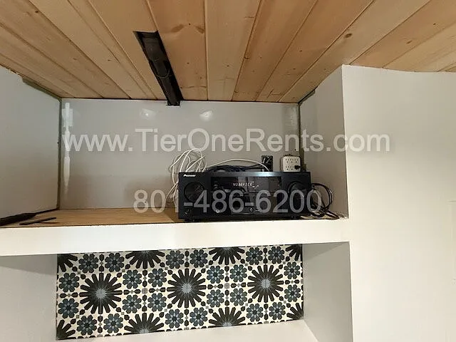 556 S Navajo St — Photo 22