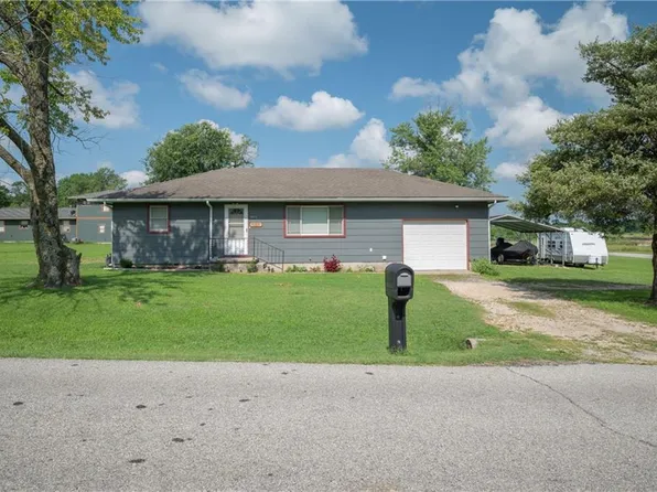 1502 S Wood St, Galena, KS 66739