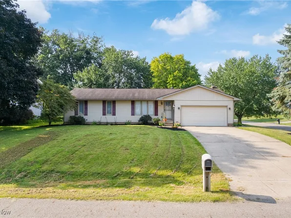 3435 Banyan St NW, Massillon, OH 44646