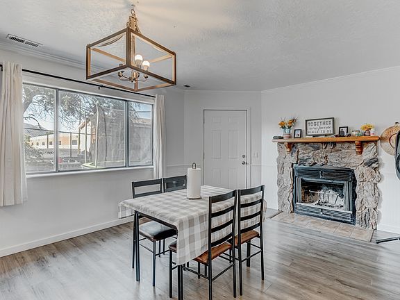 5th image of 487 Ontario St