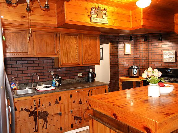 3rd image of 5689 E Bland Rd