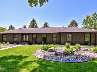 3510 Chestnut St, Grand Forks, ND 58201