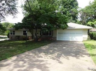 2547 S Wallis Smith Blvd, Springfield, MO 65804