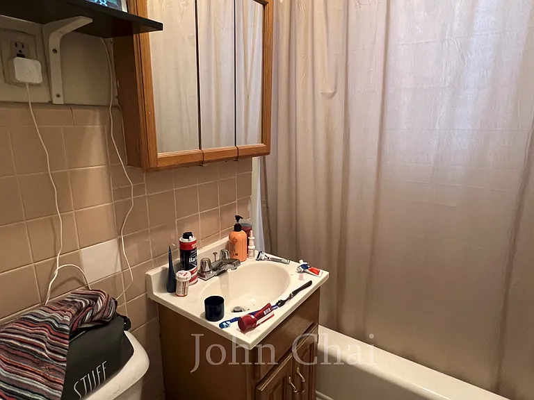 225 Kelton St #1 — Photo 21