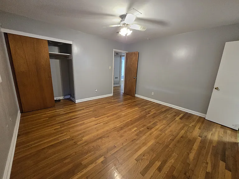 111 Easthaven Rd — Photo 11