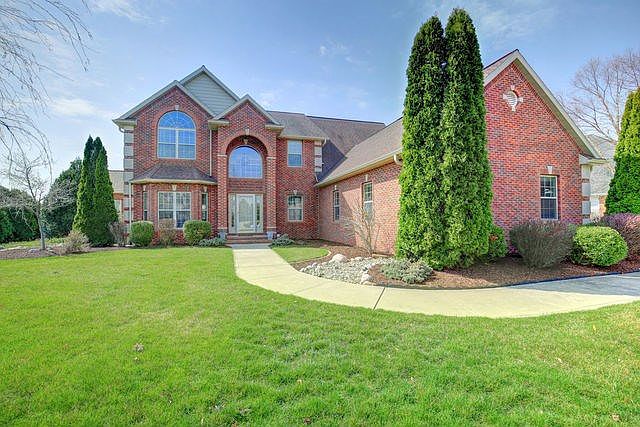 1st image of 4405 Brittany Trail Dr