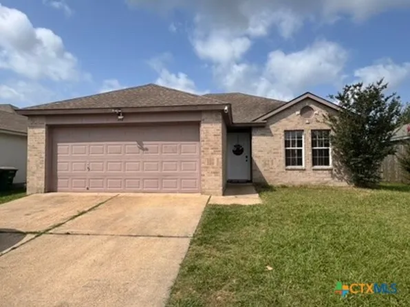 117 Clydesdale Ln, Victoria, TX 77904