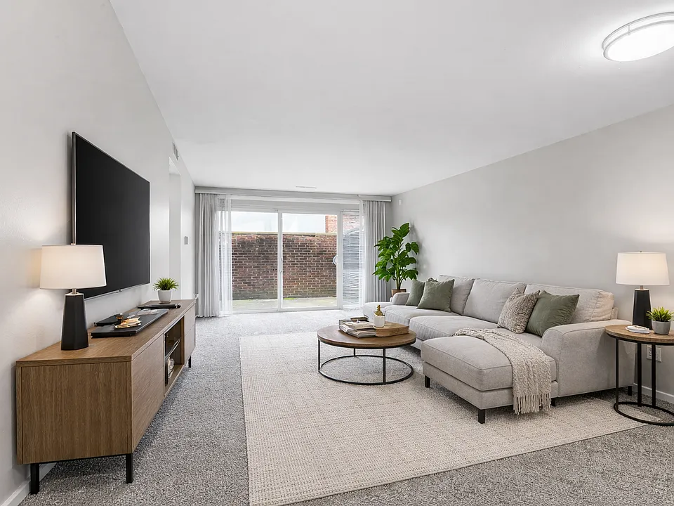Thurber Square Apartments