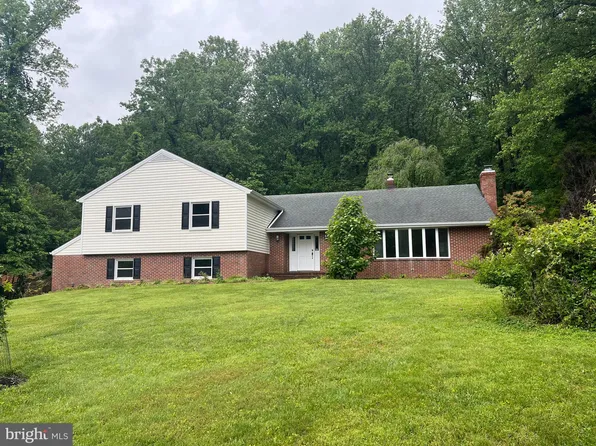11122 Old Carriage Rd, Glen Arm, MD 21057
