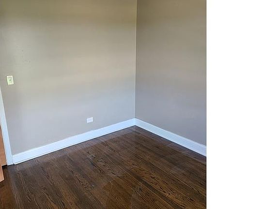 3rd image of 6900 S Vernon Ave #1