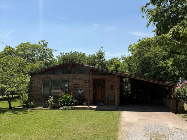 400 N Bean St, Howe, TX 75459
