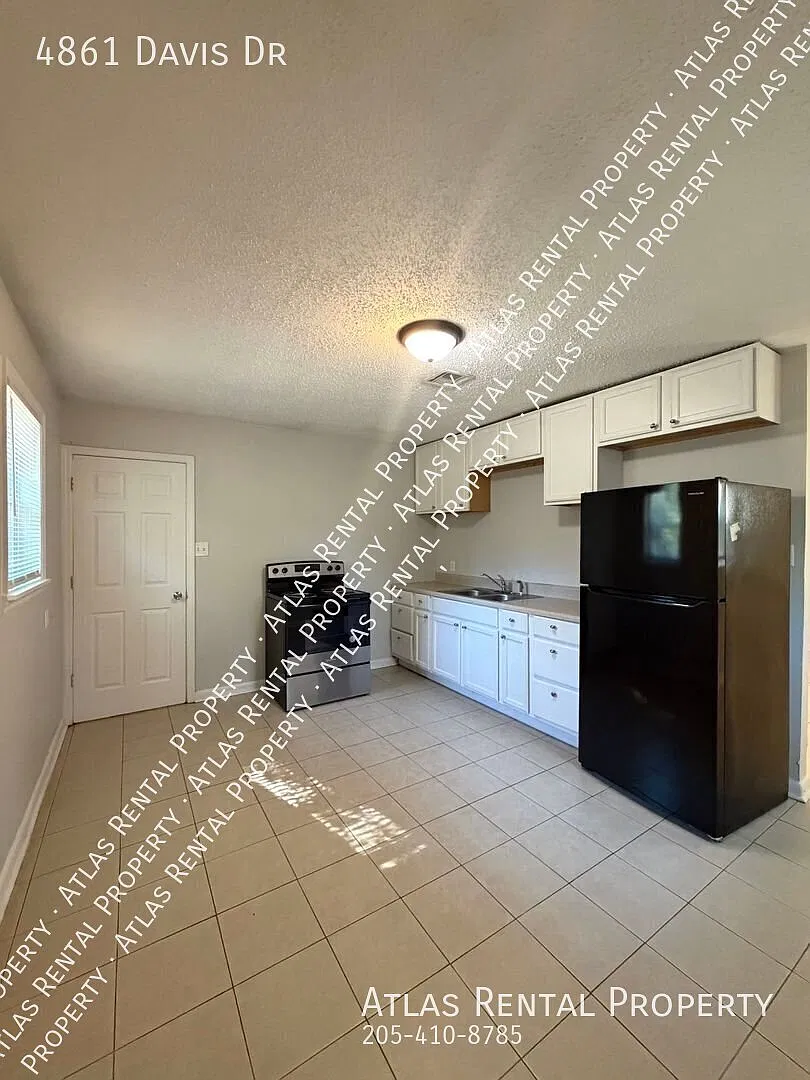 New Listing! 4861 Davis Drive Millbrook, AL 36054 — Photo 4
