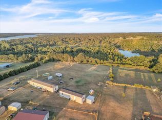 189 Terry Dr, McLoud, OK 74851