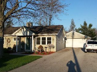 420 Everett Rd, Fremont, OH 43420