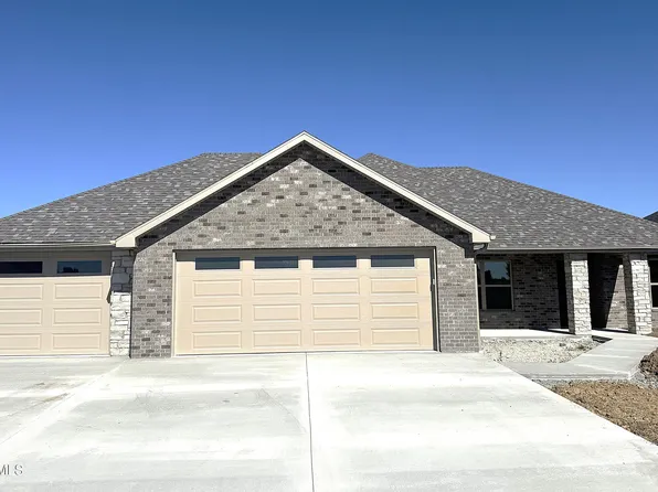 2431 Kirk Dr, Holts Summit, MO 65043