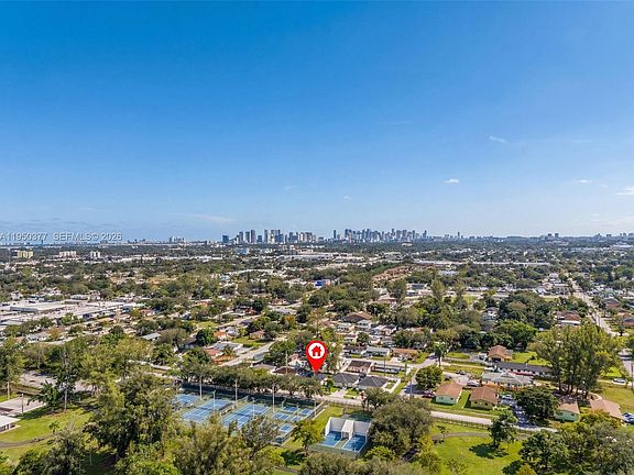 5th image of 1334 NW 83rd St