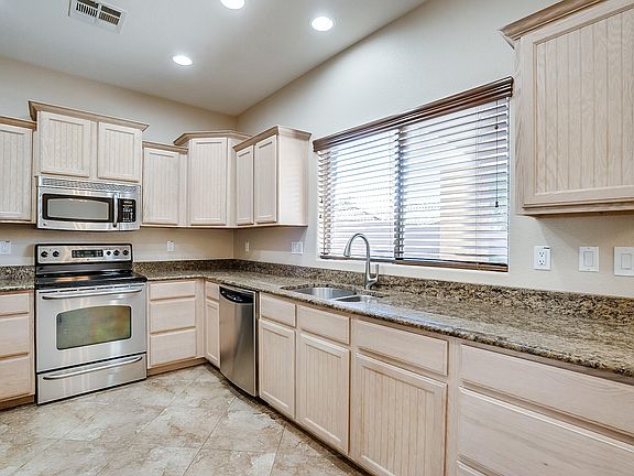 5th image of 18767 E Kingbird Dr