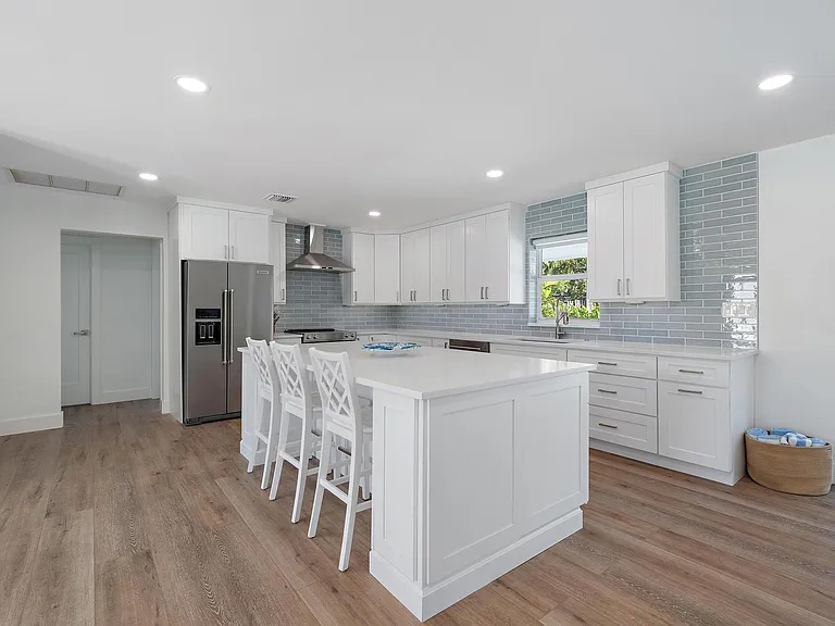 64 River Dr — Photo 21